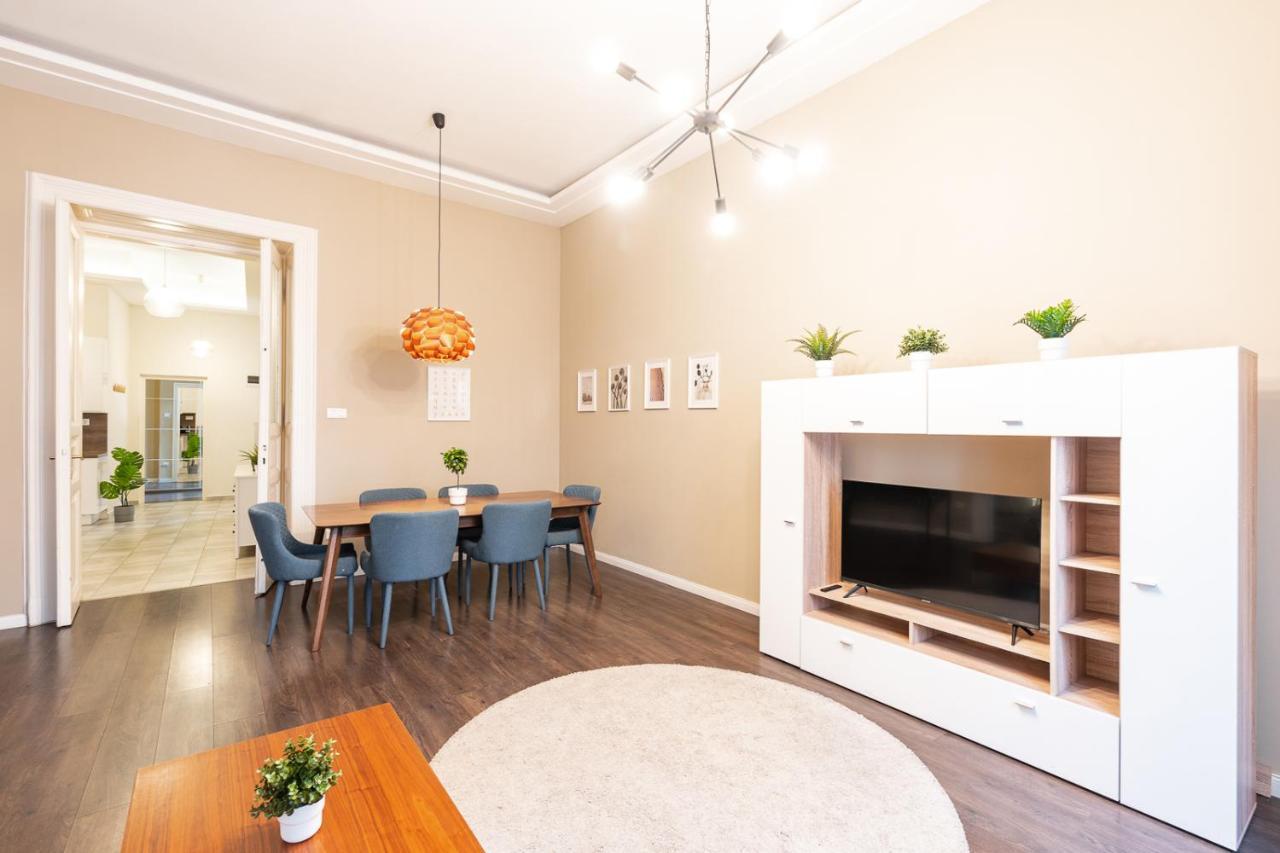 Spacious Luxury Apartment At The Heart Of 布达佩斯 外观 照片